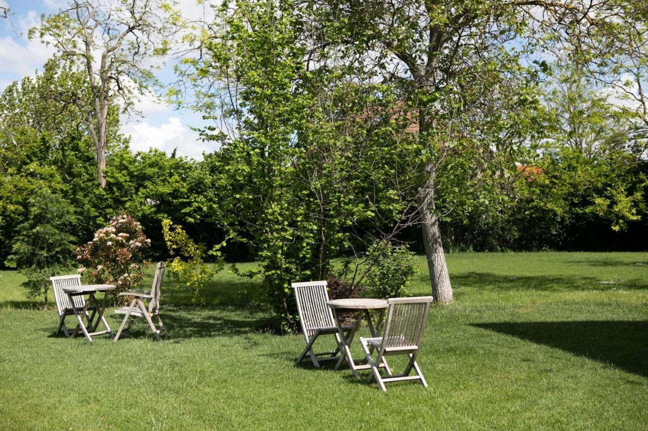 Residenz Velich Hotel Mosonbánfalva Kültér fotó